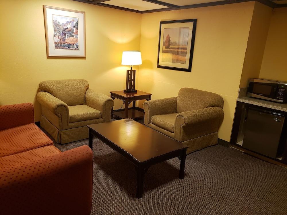 Wyndham Dfw Airport Hotel Irving Bagian luar foto